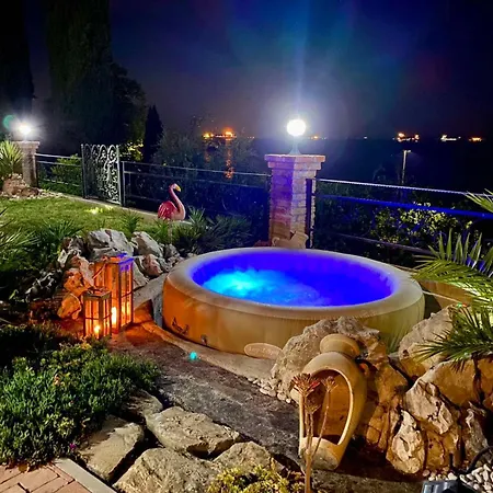 Апартаменты Garden View Studio *