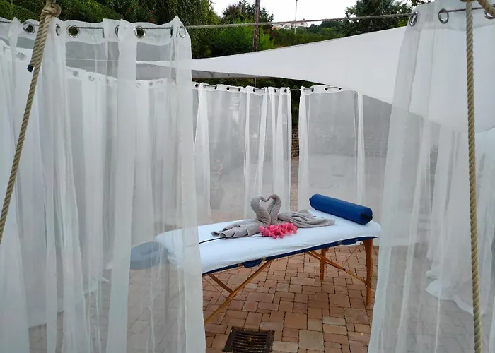 Garden View Studio *